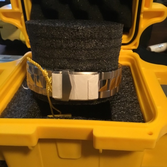 Mens Invicta watch - Picture 3 of 4